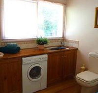 Australian Home Away at Eltham Venn Cottage - Accommodation Sydney