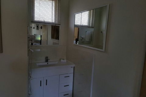 Woolgoolga Motor Inn - Accommodation Sydney 7