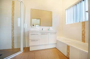 Coffs Beach Houses - Accommodation Sydney 6