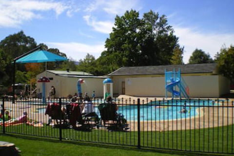 Porepunkah Pines Holiday Park - Sydney 4u 4