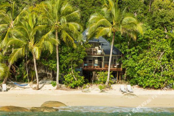 Bedarra Island QLD Sydney 4u