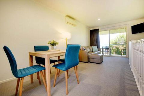 Aqualuna Beach Resort Unit 25 - Accommodation Sydney 5