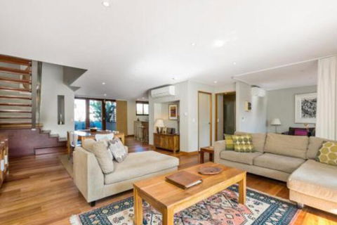 2 / 21 25 Fletcher Street Casablanca At Bogarts - Accommodation Sydney 0