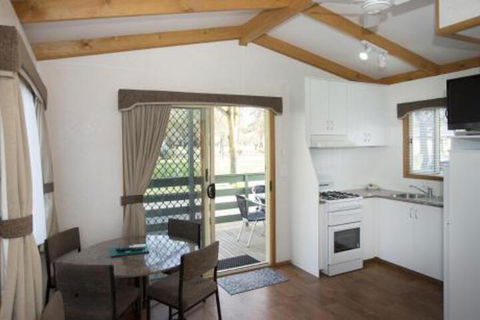 Barossa Tourist Park - Sydney 4u 0