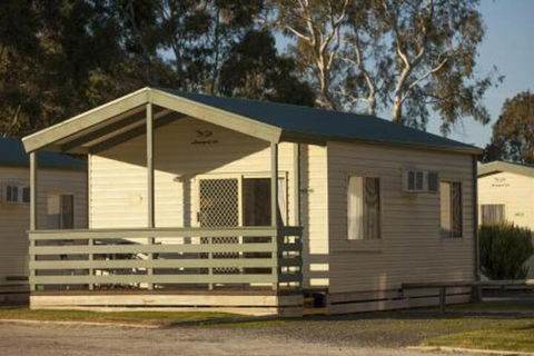 Barossa Tourist Park - Sydney 4u 1