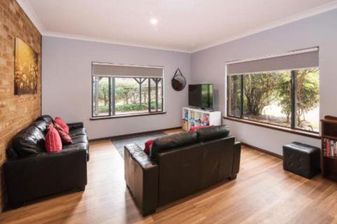 Family Friendly Holiday Haven - Accommodation Sydney 7