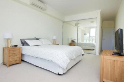 Regatta 14 / 142 Little Street - Accommodation Sydney 6