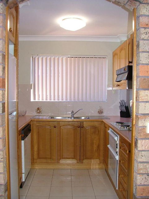 Renas Court Unit 6 72 Little Street - Accommodation Sydney 6