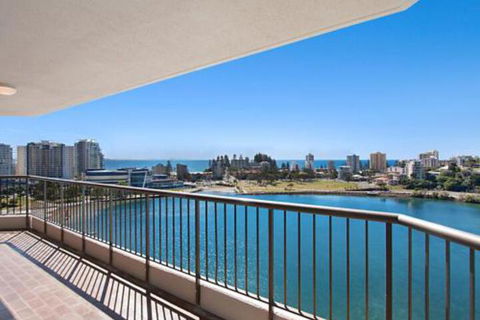 Seascape Unit 1402 Great Location & Amazing Water Views - Accommodation Sydney 0