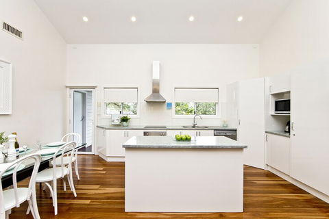 Shells Coastal Beach House - Accommodation Sydney 6