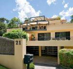 Terrigal Townhouse 1 / 21 Campbell Crescent Terrigal - Accommodation Sydney