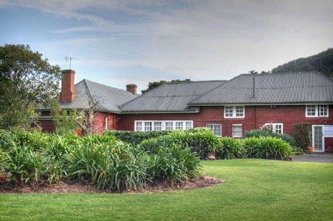 Coolangatta Estate - Sydney 4u 5