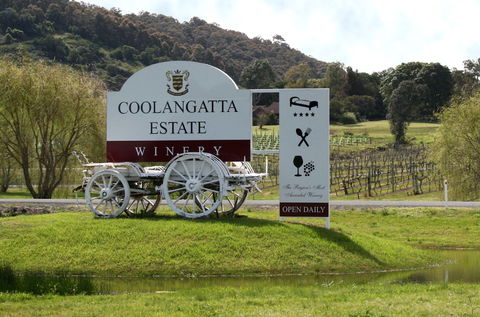 Coolangatta Estate - Sydney 4u 4