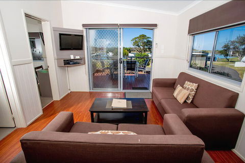 Reflections Holiday Parks Shaws Bay - Sydney 4u 5