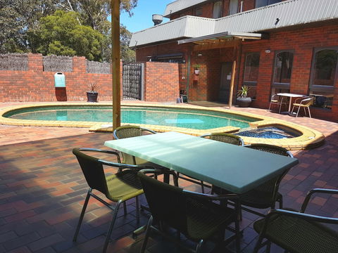 Hotel Cavalier - Sydney 4u 1