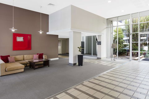 Oaks Brisbane Mews Suites - Accommodation Sydney 5