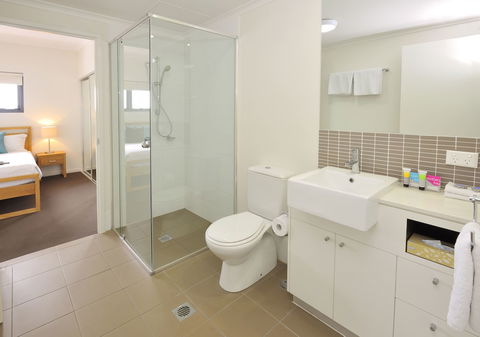 Apartments G60 Gladstone - Accommodation Sydney 4