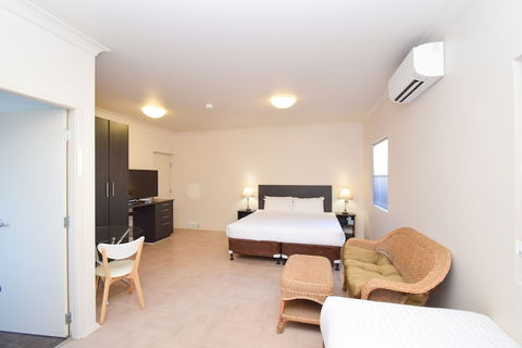 Station Hotel Motel Kurri Kurri - Sydney 4u 6