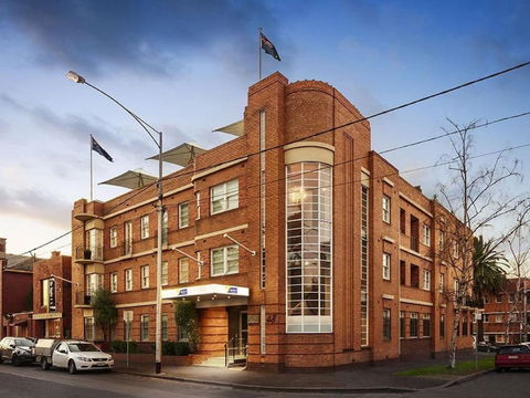 Quest East Melbourne - Sydney 4u 0
