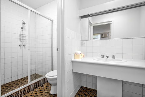 Parkside Inn Motel - Accommodation Sydney 6