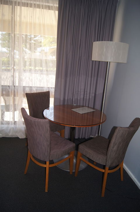 Old Maitland Inn - Sydney 4u 4