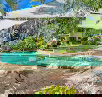 Beachfront Apartments on Trinity Beach - Sydney 4u