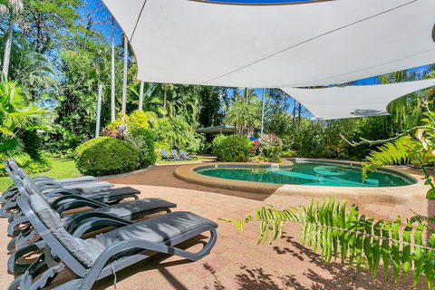 Beachfront Apartments On Trinity Beach - Sydney 4u 5