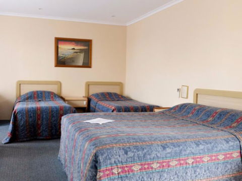 Reef Motor Inn - Accommodation Sydney 6