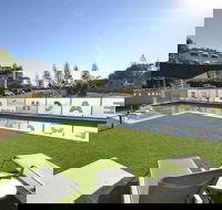 Beach Club Resort - Sydney 4u