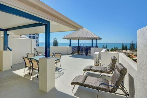Raffles Mooloolaba - Sydney 4u 7