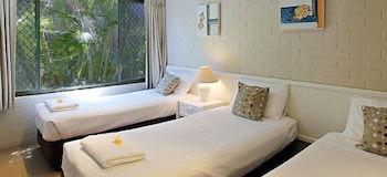 Main Beach Apartments - Accommodation Sydney 3