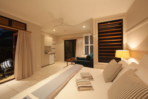 Cavvanbah Beach House - Accommodation Sydney 3