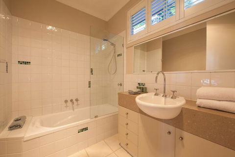Cavvanbah Beach House - Accommodation Sydney 4