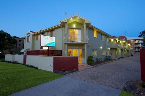 Marty's @ Little Beach - Accommodation Sydney 3