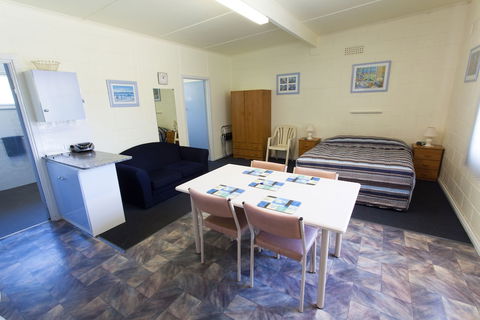Modra's Apartments - Sydney 4u 3