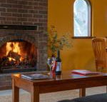 Linger Longer Vineyard Bed  Breakfast - Sydney 4u