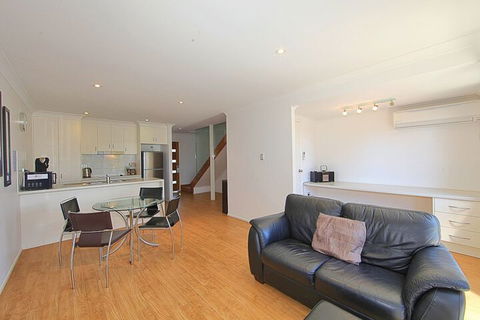 Alexandra Apartments - Accommodation Sydney 2