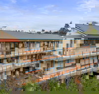 96 on Arthur Apartments - Accommodation Sydney