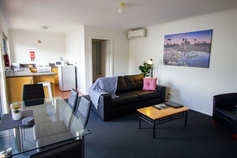 96 On Arthur Apartments - Accommodation Sydney 2