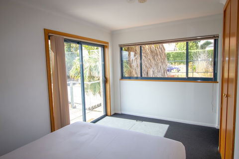 96 On Arthur Apartments - Accommodation Sydney 4