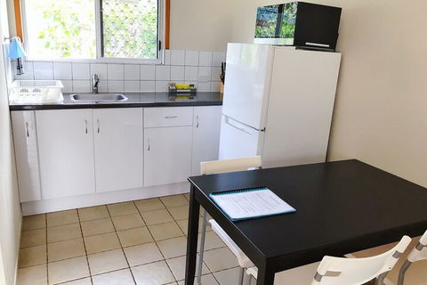 Paradise Court Holiday Units - Sydney 4u 5