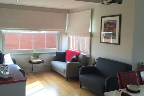 Gregory House - Accommodation Sydney 3