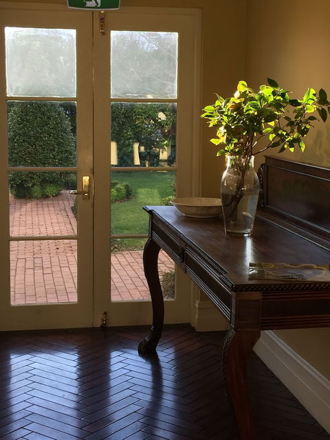 Clydesdale Manor - Accommodation Sydney 0