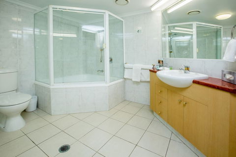 Springwood Tower Apartment Hotel - Sydney 4u 4