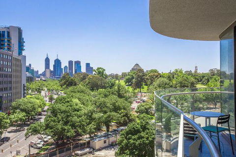 Apartments Melbourne Domain â€“ St. Kilda Road - Sydney 4u 4