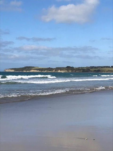 SURFSIDE GETAWAY In PICTURESQUE INVERLOCH - Accommodation Sydney 3