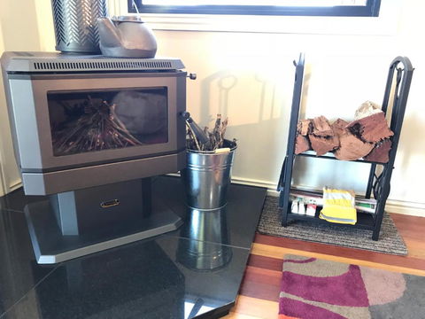 Serenity At Ravensbourne Escape - Accommodation Sydney 3