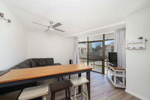 Flynns Beach Apartments 4 41 Pacific Drive - Sydney 4u 1