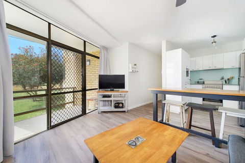 Flynns Beach Apartments 4 41 Pacific Drive - Sydney 4u 6