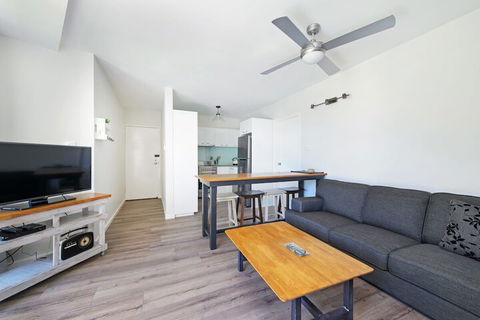 Flynns Beach Apartments 4 41 Pacific Drive - Sydney 4u 4